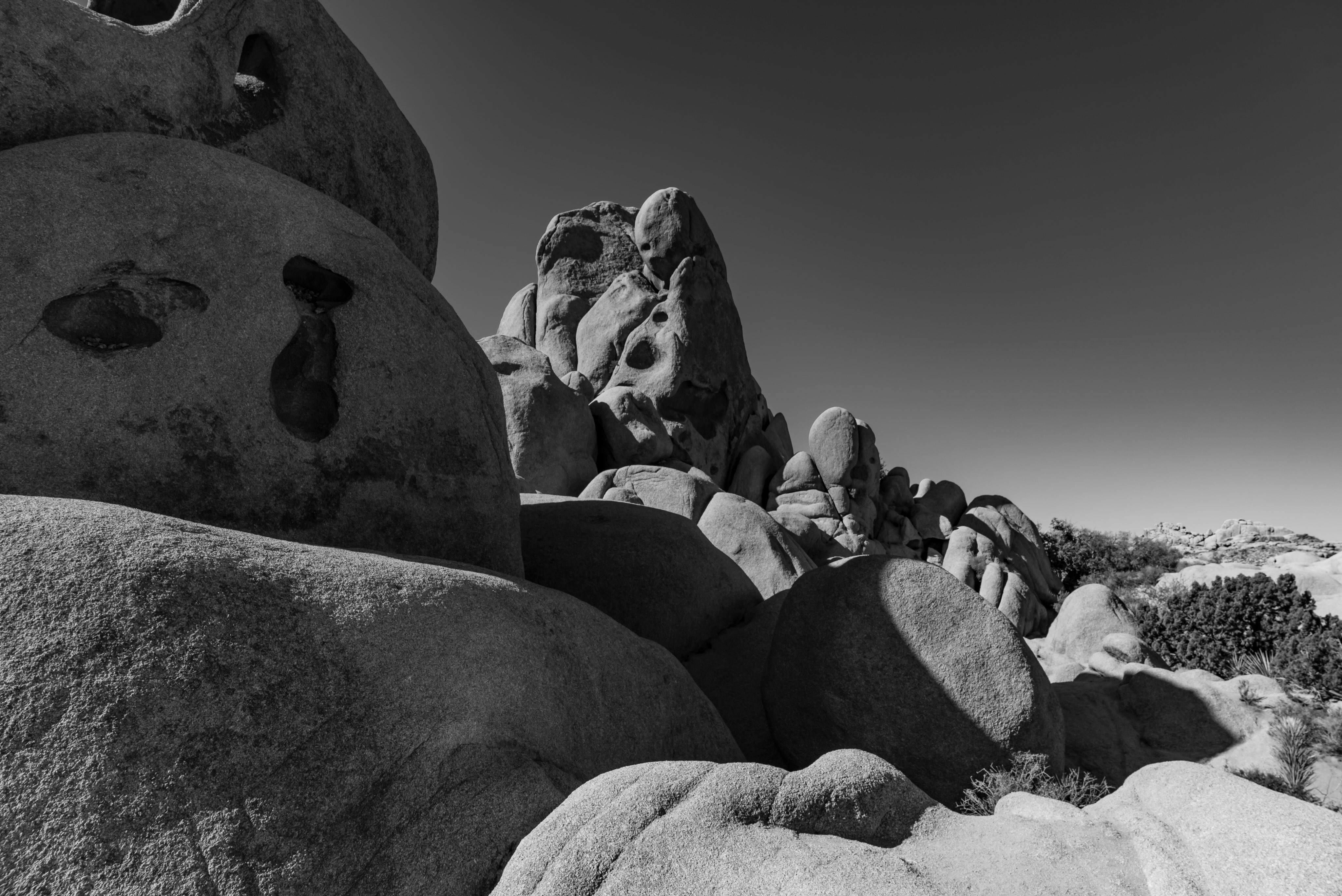Groovy rock formations anyone?
Taken: Twentynine Palms, California 

•
•
•
•
• 

#california #joshuatreenationalpark #fernweh_image #travel #nature